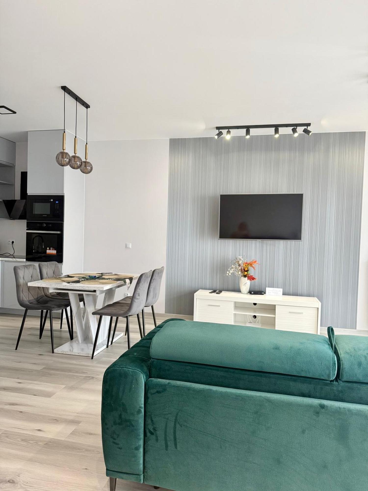 Luna Deluxe Centrum- River Point